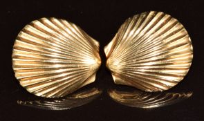A pair of 14k gold earrings in the form of shells, 7.9g, 2 x 1.8cm