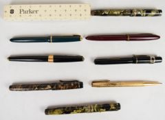 Collection of vintage fountain pens including Swan, Sheaffer, Unique Junior, Parker including '17'