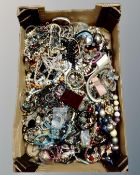 A box of a large quantity of costume jewellery