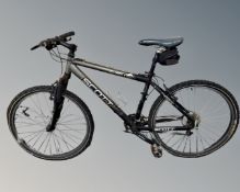 A gent's Scott Yecora off road bike