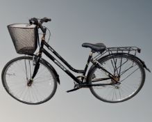 A lady's Ammaco Shopper bike.