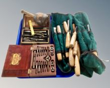 A tray containing a set of cased vintage drawing instruments,