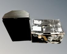 A self tan system with extractor fan in box.