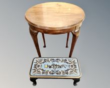 A mahogany circular occasional table (diameter 60cm),