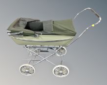 A 20th century Silver Cross coach built doll's pram.