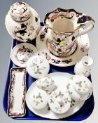 A tray containing 12 pieces of Masons Mandalay and Wedgwood Wild Strawberry china.