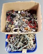 A tray of costume jewellery