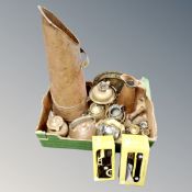 A box containing antique and later brass and copper ware together with two Ringtons ceramic money