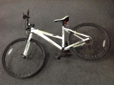 A Raleigh Talus 1.0 girl's mountain bike.