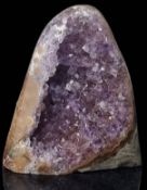 A Uruguayan Amethyst Geode. Size: H 9x5.5 x 7.5 cm Weight 346g.