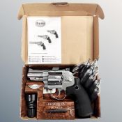 A Umarex Spirit of Legends S25 CO2 revolver, .