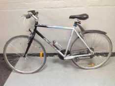 A Giant Hyde Park hybrid bike