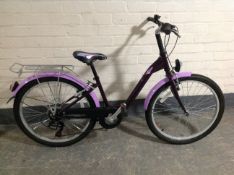 A lady's touring bike.