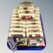 A tray of die cast vehicles, Lledo, Grattan,