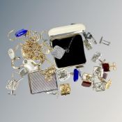 A collection of costume jewellery,