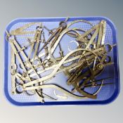 A tray of vintage callipers and dividers