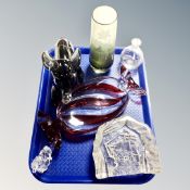 A tray of assorted glass ware, two-tone dish in the form of a sweet, glass elephant ornament,