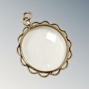 A vintage 9ct yellow gold fob portrait frame