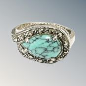 Two silver rings (2)