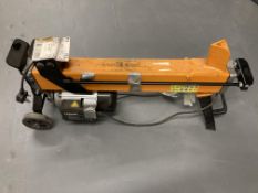 A lazy log electric log splitter.