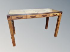 A contemporary leather writing desk CONDITION REPORT: Leg (Af)