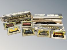Ten pieces of Wrenn die cast HO scale rolling stock,