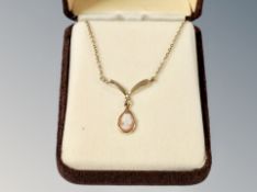 A cameo pendant and chain