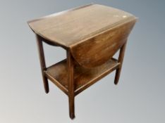 An oak drop leaf table