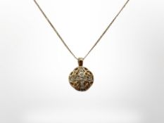 A 9ct yellow gold necklace with diamond set pendant, 47 cm. CONDITION REPORT: 2.7g.