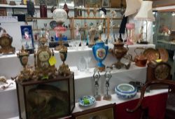 A 2 day Antiques & Collectors including Gold, Jewellery, Silver, Furniture, etc. everybody welcome