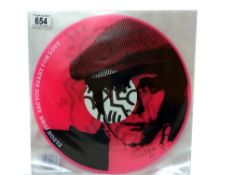 Elton John, Are you ready For Love 12