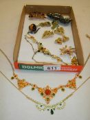 A good lot of vintage costume jewellery.