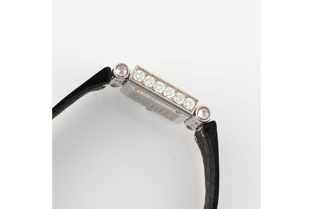 A LADIES 18K WHITE GOLD & DIAMOND CHANEL MATELASSE WRIST WATCH CIRCA 2000s Movement: Quartz. Case: - Image 5 of 8