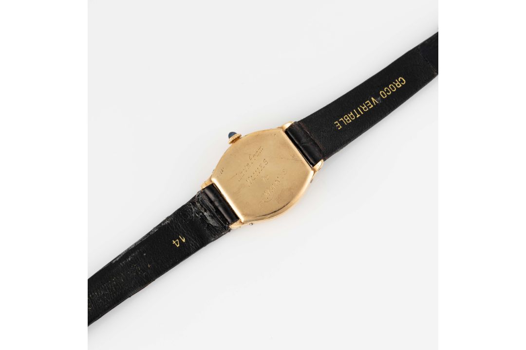 A RARE GENTLEMAN'S SIZE 18K SOLID GOLD CARTIER TORTUE WRIST WATCH CIRCA 1930s Movement: 18J, - Image 5 of 8