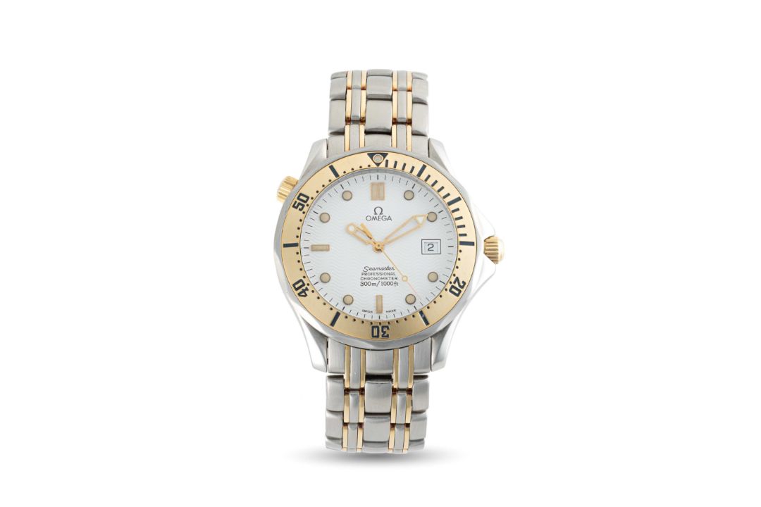 A GENTLEMAN'S LARGE SIZE STEEL & GOLD OMEGA SEAMASTER PROFESSIONAL 300M AUTOMATIC BRACELET WATCH - Image 2 of 6