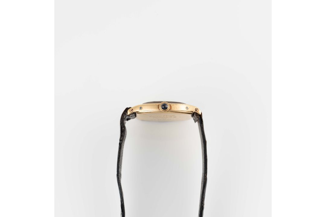 A RARE GENTLEMAN'S SIZE 18K SOLID GOLD CARTIER TORTUE WRIST WATCH CIRCA 1930s Movement: 18J, - Image 6 of 8