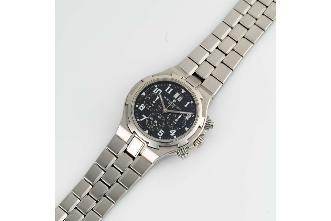 A GENTLEMAN'S SIZE STAINLESS STEEL VACHERON CONSTANTIN OVERSEAS AUTOMATIC CHRONOGRAPH BRACELET WATCH - Image 5 of 9