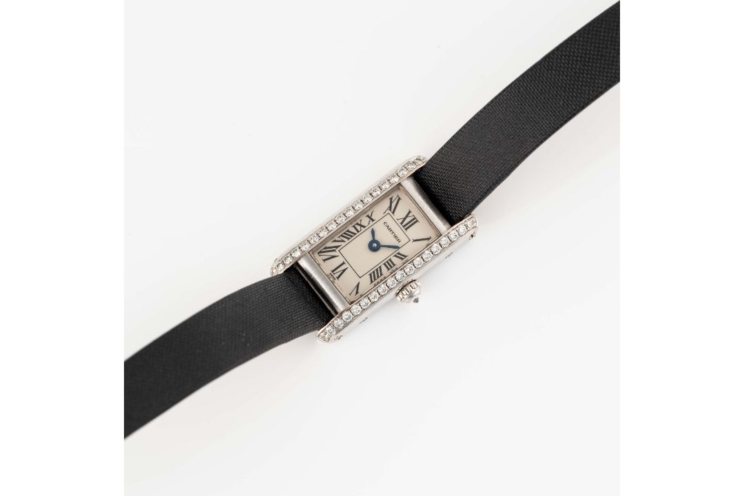 A LADIES 18K SOLID WHITE GOLD & DIAMOND CARTIER TANK MINI ALLONGEE WRIST WATCH DATED 2003, REF. 2525 - Image 4 of 7