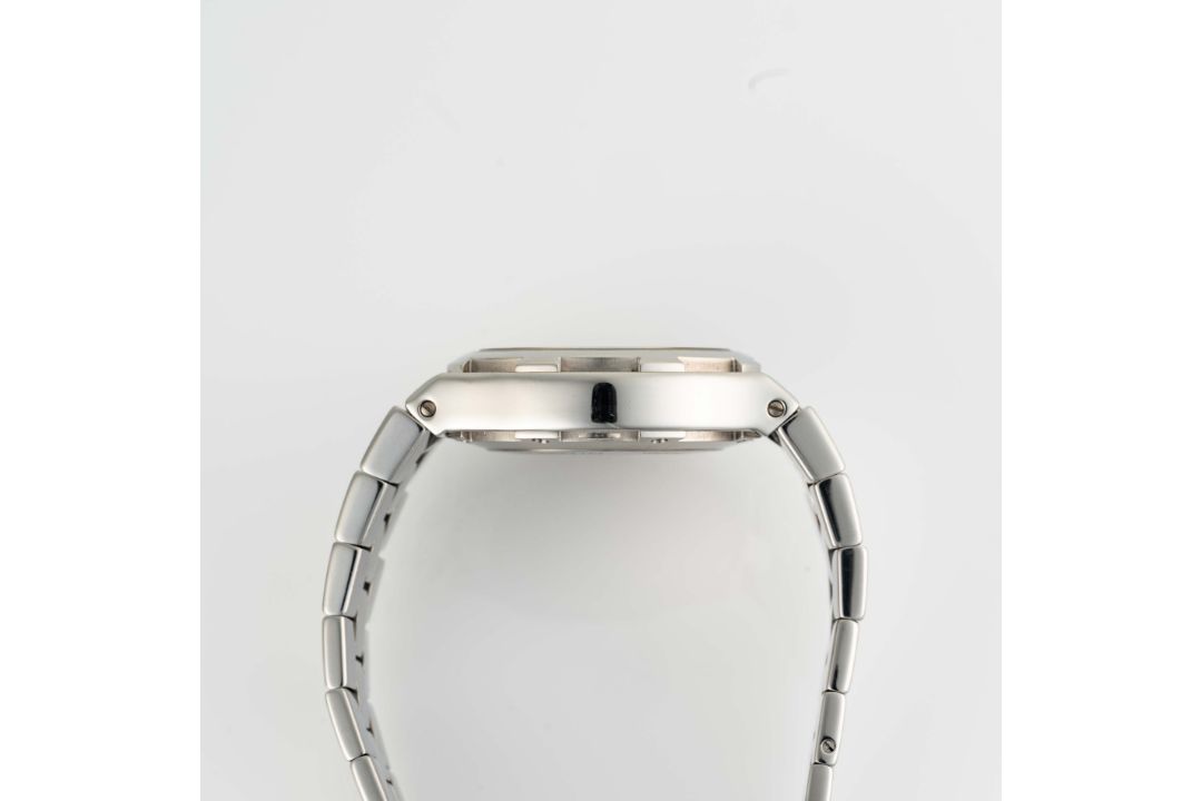 A GENTLEMAN'S SIZE STAINLESS STEEL VACHERON CONSTANTIN OVERSEAS AUTOMATIC CHRONOGRAPH BRACELET WATCH - Image 6 of 9