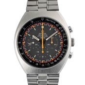 A GENTLEMAN'S SIZE STAINLESS STEEL OMEGA SPEEDMASTER PROFESSIONAL MARK II CHRONOGRAPH BRACELET WATCH
