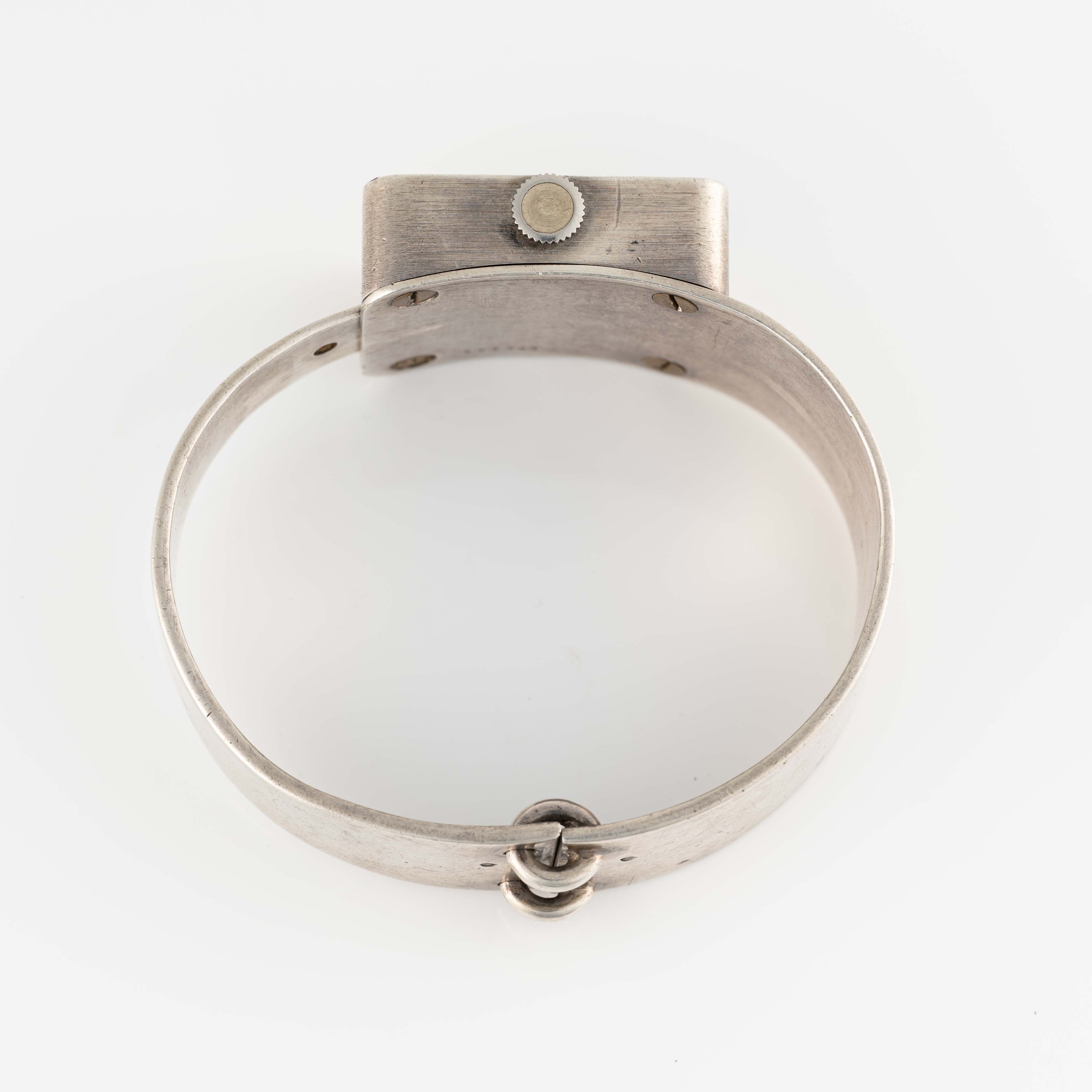 A VERY RARE SOLID SILVER HERMES BRACELET WATCH CIRCA 1970s, MADE BY JAEGER Movement: Manual wind, - Image 4 of 7