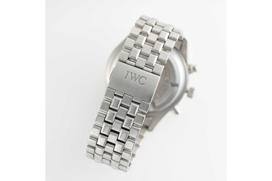 A GENTLEMAN'S SIZE STAINLESS STEEL IWC PILOT SPITFIRE AUTOMATIC CHRONOGRAPH BRACELET WATCH CIRCA - Image 7 of 8