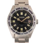 A GENTLEMAN'S SIZE STAINLESS STEEL CITIZEN 150M PARAWATER DIVER BRACELET WATCH CIRCA 1971, REF. 68-