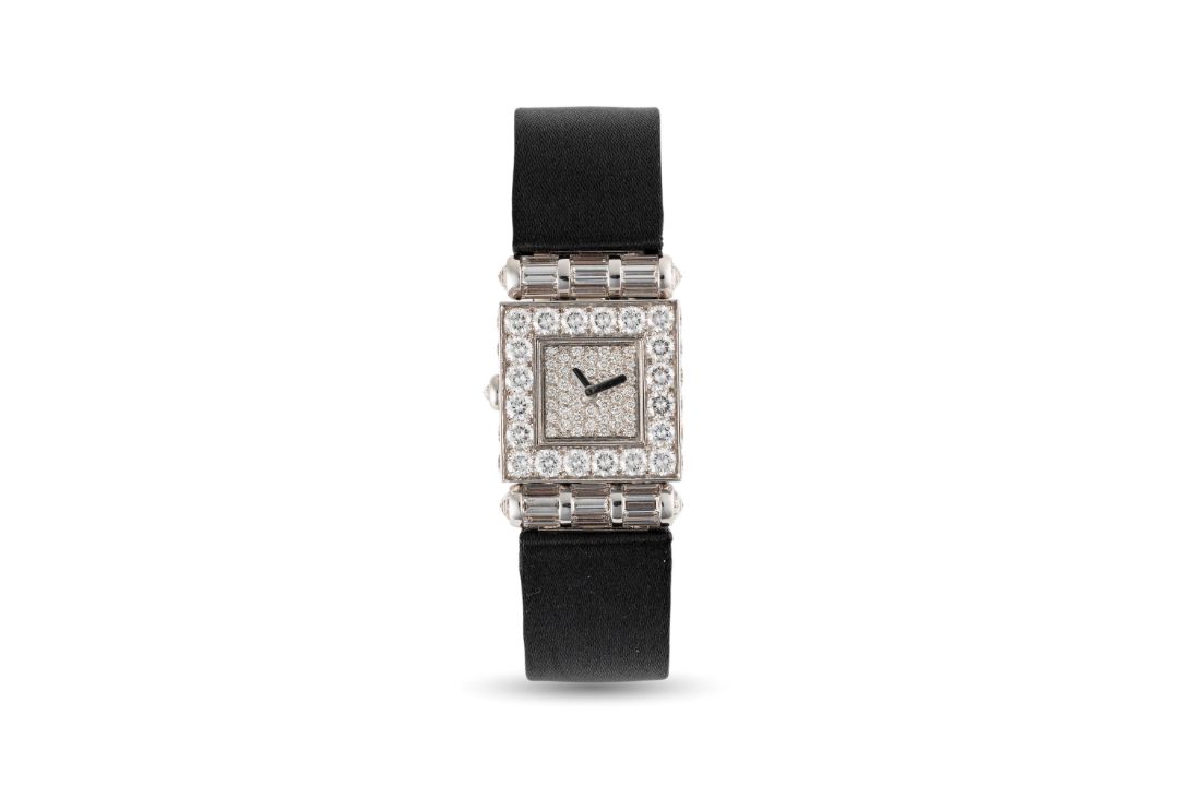 A LADIES 18K WHITE GOLD & DIAMOND CHANEL MATELASSE WRIST WATCH CIRCA 2000s Movement: Quartz. Case: - Image 2 of 8