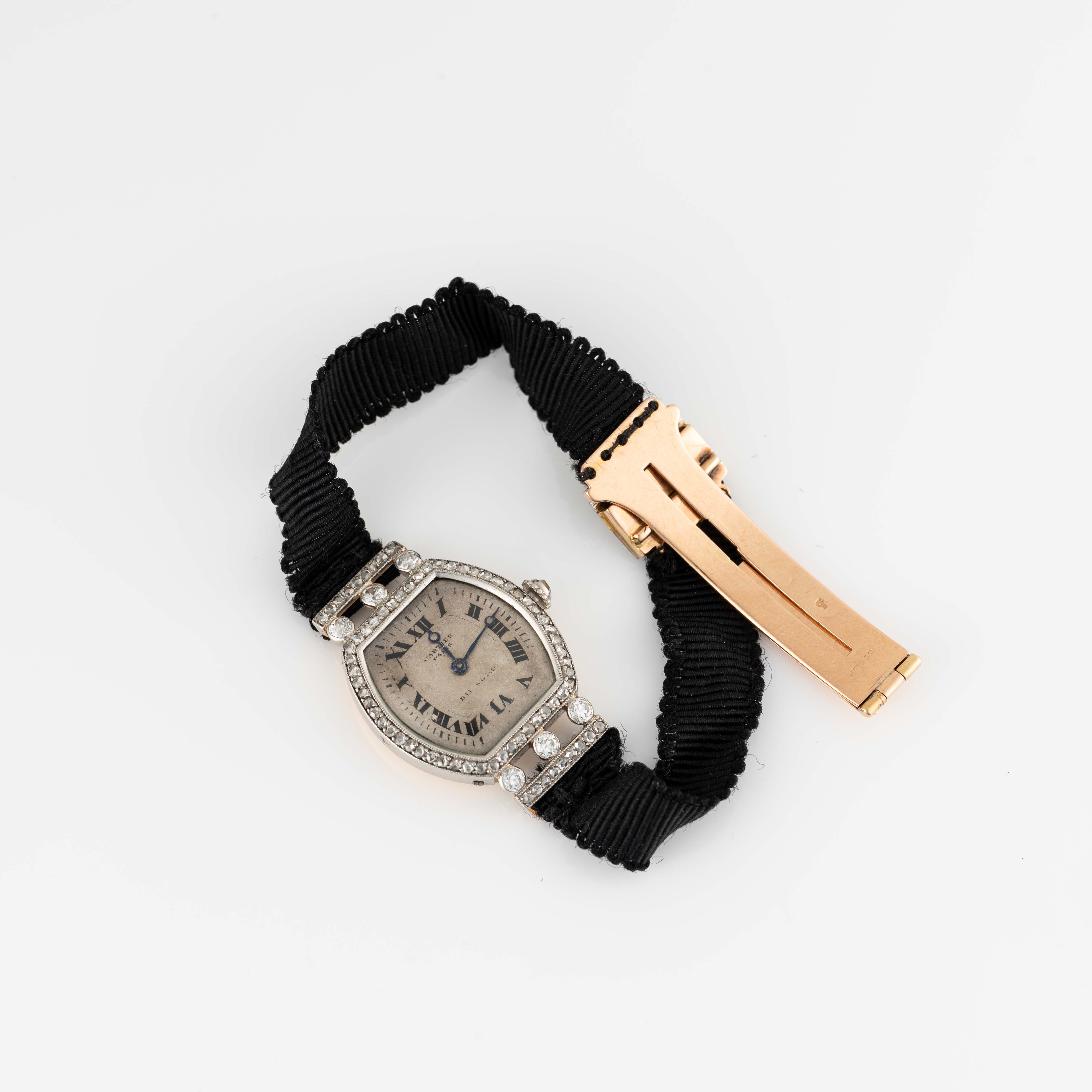 A FINE LADIES PLATINUM & 18K SOLID GOLD DIAMOND CARTIER TORTUE WRIST WATCH CIRCA 1930s Movement: - Image 4 of 8