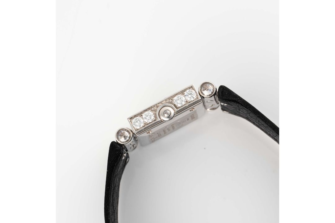 A LADIES 18K WHITE GOLD & DIAMOND CHANEL MATELASSE WRIST WATCH CIRCA 2000s Movement: Quartz. Case: - Image 4 of 8