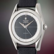 A GENTLEMAN'S SIZE STAINLESS STEEL UNIVERSAL GENEVE POLEROUTER WRIST WATCH CIRCA 1950s, REF. S 20217