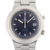 A GENTLEMAN'S SIZE STAINLESS STEEL OMEGA CHRONOSTOP 