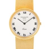 A GENTLEMAN'S SIZE 18K SOLID GOLD PATEK PHILIPPE CALATRAVA BRACELET WATCH CIRCA 1980s, REF. 3744/