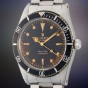 A RARE GENTLEMAN'S SIZE STAINLESS STEEL ROLEX OYSTER PERPETUAL SUBMARINER BRACELET WATCH CIRCA 1958,